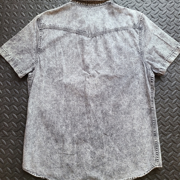 Guess Stonewashed Short Sleeve Dress Shirt - Picture 4 of 5